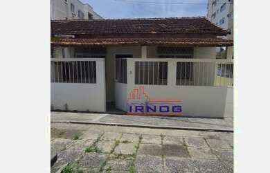 Imagem: A casa possui 2 Dormitórios, 1 Banheiro e 70m² de Área e