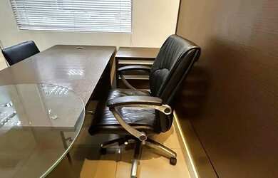 Imagem 9: Wall Street sala decorada PORTEIRA FECHADA