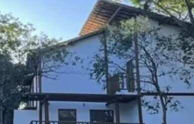 Imagem: A casa em condomínio possui 3 Dormitórios, 2 Banheiros, 108m²