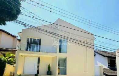 Imagem: A casa em condomínio possui 4 Dormitórios, 5 Banheiros, 4