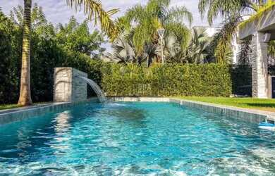 Imagem 5: Casa luxuosa no Bosque Amoraeville em Jurerê Internacional