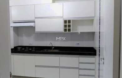 Imagem: O apartamento possui 2 Dormitórios, 1 Banheiro, 1 Vaga na garagem