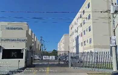 Imagem: O apartamento possui 2 Dormitórios, 1 Banheiro, 1 Vaga na garagem