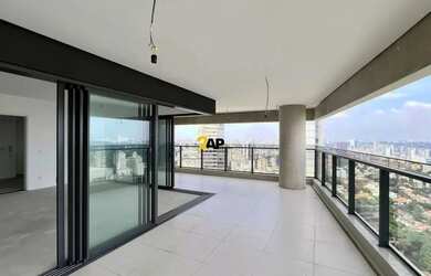 Imagem: O apartamento possui 4 Dormitórios, 4 Banheiros, 3 Vagas na