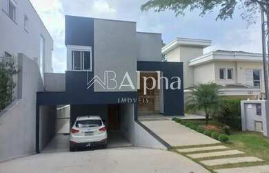 Imagem: A casa em condomínio possui 4 Dormitórios, 5 Banheiros, 2