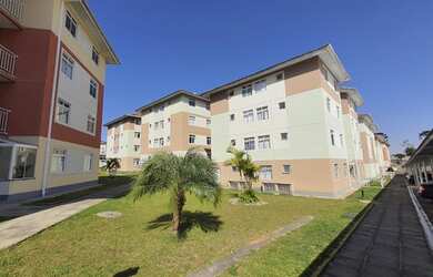 Imagem: O apartamento possui 2 Dormitórios, 1 Banheiro, 1 Vaga na garagem