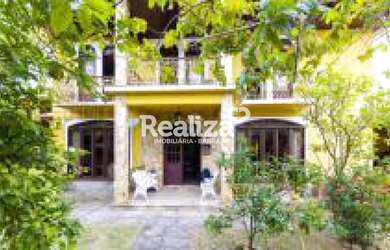 Imagem: A casa em condomínio possui 4 Dormitórios, 5 Banheiros, 5