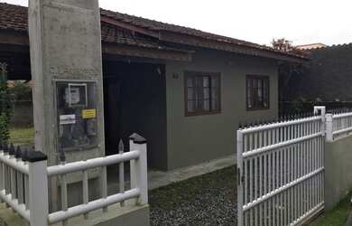 Imagem 2: Casa Barra Do Sul. 80m² de Área, 2 Vagas na garageme3 Dormitórios