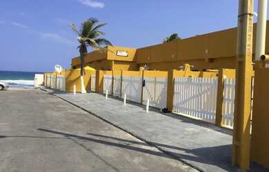 Imagem: A kitnet possui 1 Dormitório, 1 Banheiro, 1 Vaga na garagem