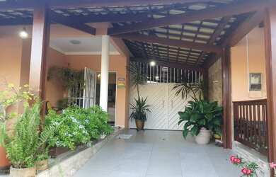 Imagem: A casa em condomínio possui 2 Dormitórios, 2 Banheiros, 2