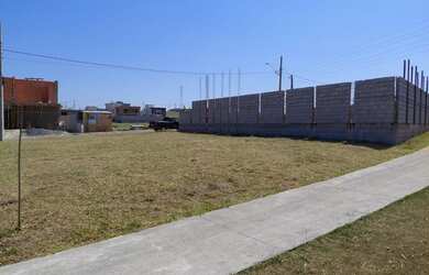 Imagem: O terreno possui 278m² de Área e está localizado em Loteamento