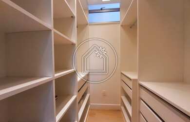 Imagem 10: Apartamento para venda possui 70 metros quadrados com 2 quartos em Icaraí...