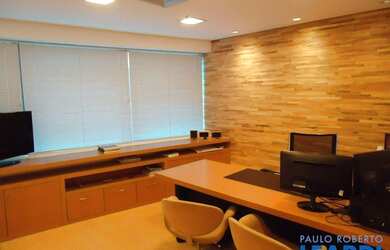 Imagem: O depósito possui 2 Vagas na garagem e 49m² de Área e está