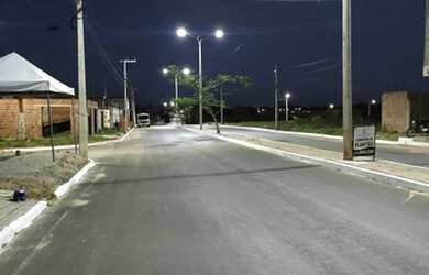 Imagem: O terreno possui 165m² de Área e está localizado em Jereissati