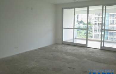 Imagem: O apartamento possui 4 Dormitórios, 5 Banheiros, 4 Vagas na