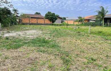 Imagem: O terreno possui 396m² de Área e está localizado em Balneário