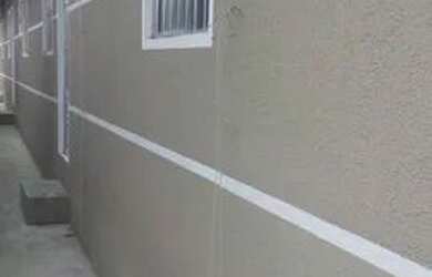 Imagem: A casa possui 1 Dormitório, 1 Banheiro e está localizado