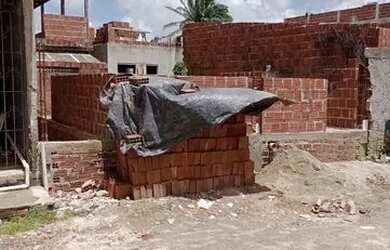 Imagem: A casa possui 1 Dormitório, 1 Banheiro, 60m² de Área e está