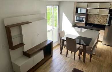 Imagem: O apartamento possui 2 Dormitórios, 1 Banheiro, 1 Vaga na garagem