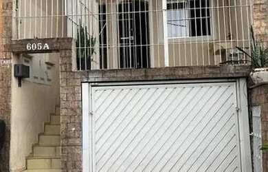 Imagem: A casa possui 1 Dormitório, 1 Banheiro e está localizado