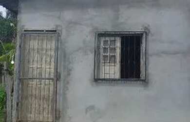 Imagem: A casa possui 2 Dormitórios, 1 Banheiro e 8m² de Área e está