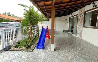 Imagem: A casa em condomínio possui 3 Dormitórios, 2 Banheiros, 2