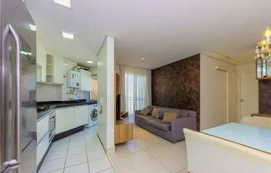 Imagem: O apartamento possui 2 Dormitórios, 2 Banheiros, 1 Vaga na