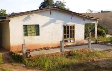 Imagem: A chácara possui 1.512m² de Área, Área de serviço, Varanda