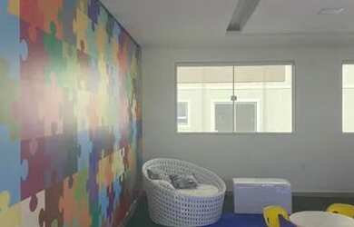 Imagem: O apartamento possui 2 Dormitórios, 1 Banheiro, 1 Vaga na garagem