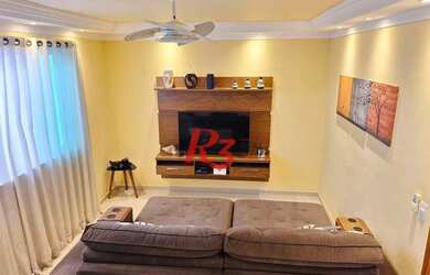 Imagem: A casa possui 3 Dormitórios, 4 Banheiros, 2 Vagas na garagem