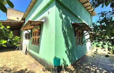 Imagem 9: Casa de Esquina à Venda na Praia do Morro - 375m², 2 Quartos, Aceita Imóvel como Parte do