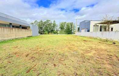 Imagem 3: Terreno à venda em Porangaba-SP, no Condomínio Ninho Verde I, com 450,00...