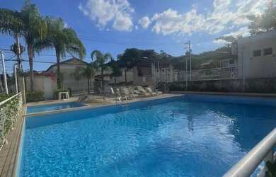 Imagem: CASA TODA PLANEJADA EM COND COM PISCINA