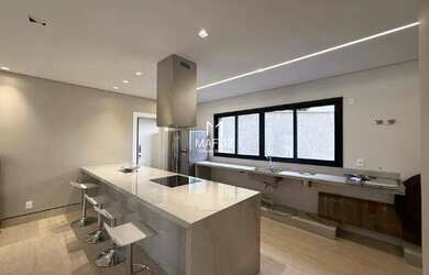 Imagem 10: Casa para aluguel, 3 quartos, 3 suítes, 4 vagas, Condomínio Alphaville...