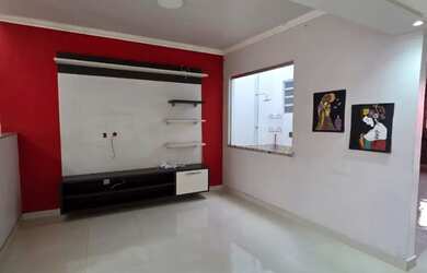 Imagem: A casa possui 3 Dormitórios e está localizado em Centro, Manaus