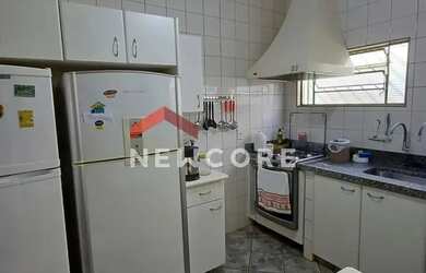 Imagem: A casa possui 3 Dormitórios, 5 Banheiros, 4 Vagas na garagem