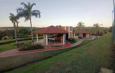 Imagem: O terreno possui 1000m² de Área e Imóvel novo e está localizado