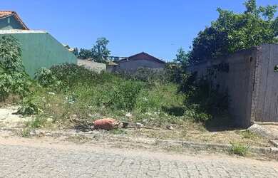Imagem: O terreno possui 300m² de Área e está localizado em Canto
