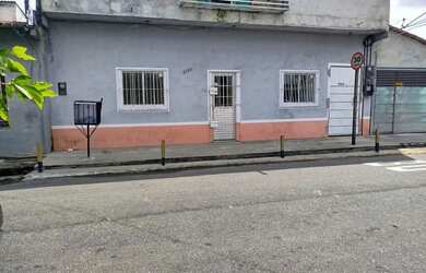 Imagem: A casa possui 2 Dormitórios, 1 Banheiro, 80m² de Área e