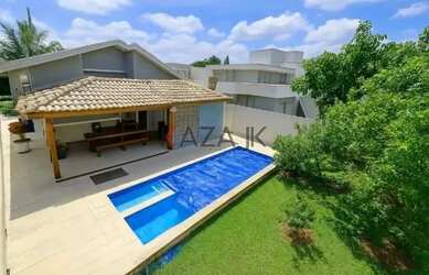 Imagem: A casa em condomínio possui 3 Dormitórios, 5 Banheiros, 4