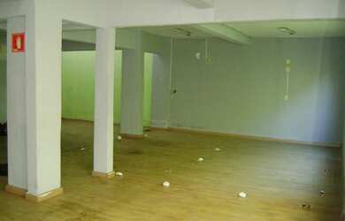 Imagem: O depósito possui 5 Vagas na garagem, 686m² de Área e está