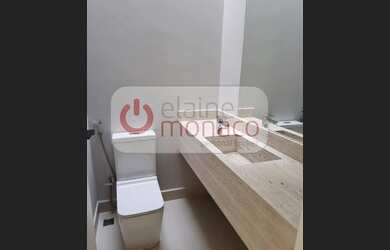 Imagem: A casa em condomínio possui 3 Dormitórios, 4 Banheiros, 4