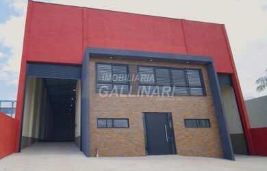 Imagem: O depósito possui 5 Vagas na garagem, 1.000m² de Área e