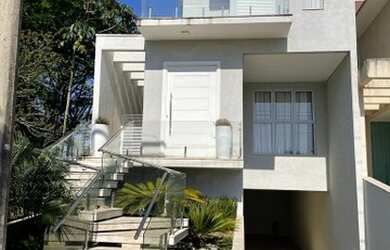 Imagem: A casa em condomínio possui 3 Dormitórios, 5 Banheiros, 5