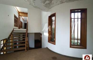 Imagem: O depósito possui 3 Vagas na garagem e 550m² de Área e está