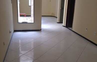 Imagem: A casa possui 2 Dormitórios, 2 Banheiros, 50m² de Área e