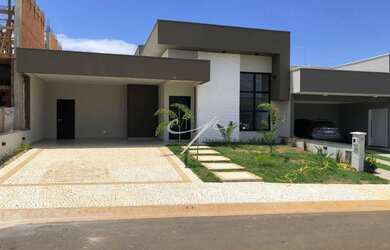 Imagem: A casa em condomínio possui 3 Dormitórios, 4 Banheiros, 4