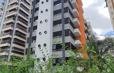 Imagem: O depósito possui 5 Vagas na garagem, 400m² de Área e está