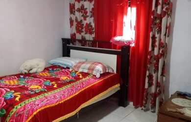 Imagem: A casa possui 2 Dormitórios, 1 Banheiro, Imóvel novo e está