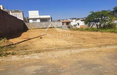 Imagem: O terreno possui 450m² de Área e está localizado em Ibituruna